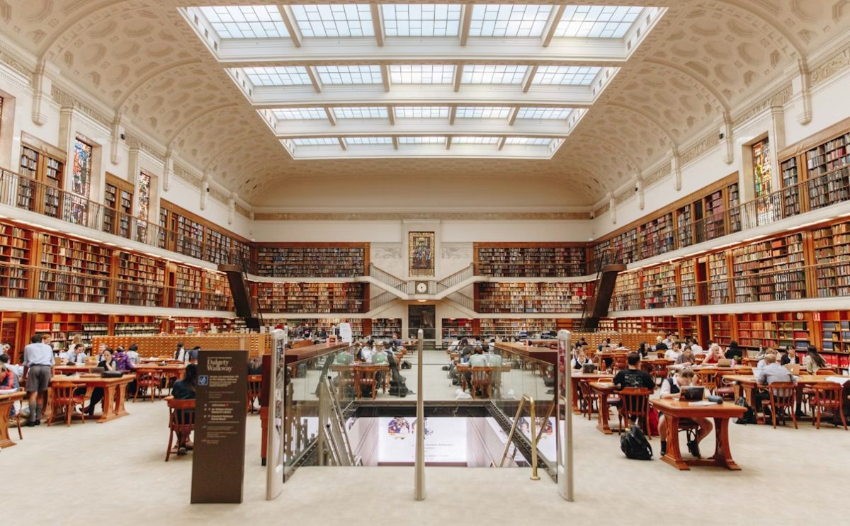 Cómo impacta la inteligencia artificial en bibliotecas universitarias