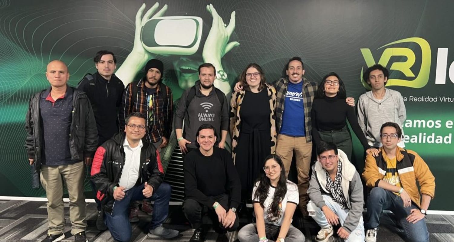 Programas cortos y gratuitos ayudan a cerrar la brecha entre talento joven y empresas con alta demanda laboral. Foto: Generation