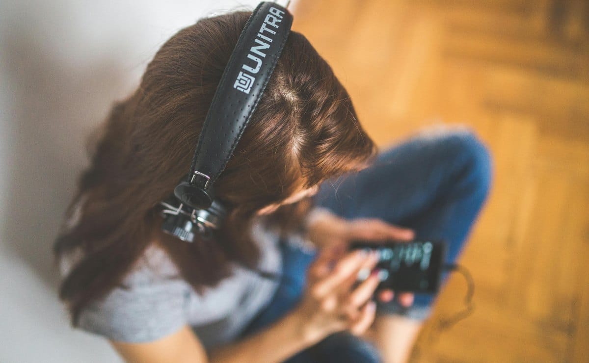¿Escuchas música muy alto? Descúbrelo en la Jornada Universitaria de Salud Auditiva 2026