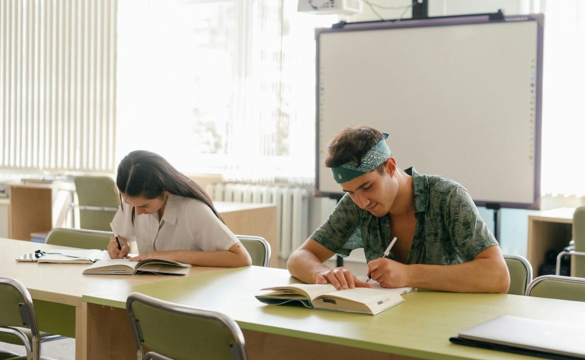 te-gusta-escribir-asi-puedes-participar-en-el-concurso-de-luchalibro-tec-2026