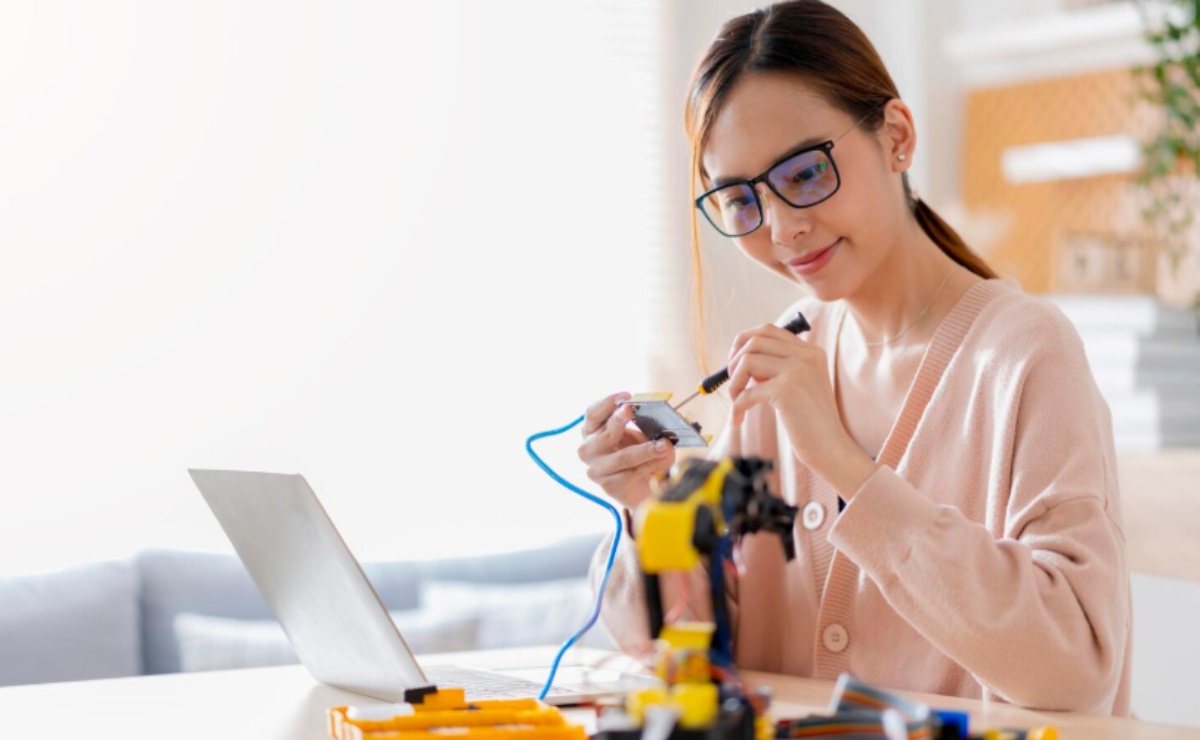 STEM en acción: cómo se aprende ciencia y tecnología en México hoy