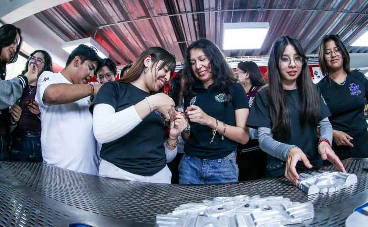 ellas-son-chicatanas-el-equipo-de-mujeres-del-ipn-que-mezcla-futbol-y-robotica
