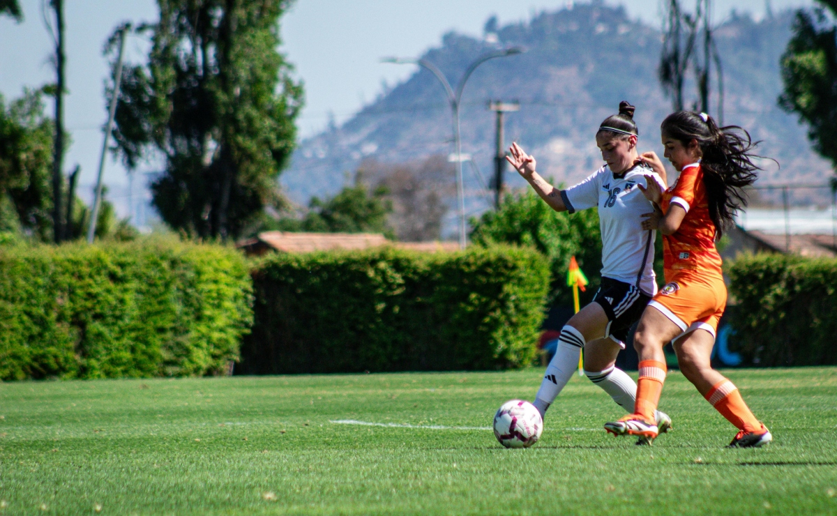 Mientras la SEP analiza cambios por el Mundial 2026, varios calendarios universitarios ya coinciden con esas fechas. Foto: Pexels