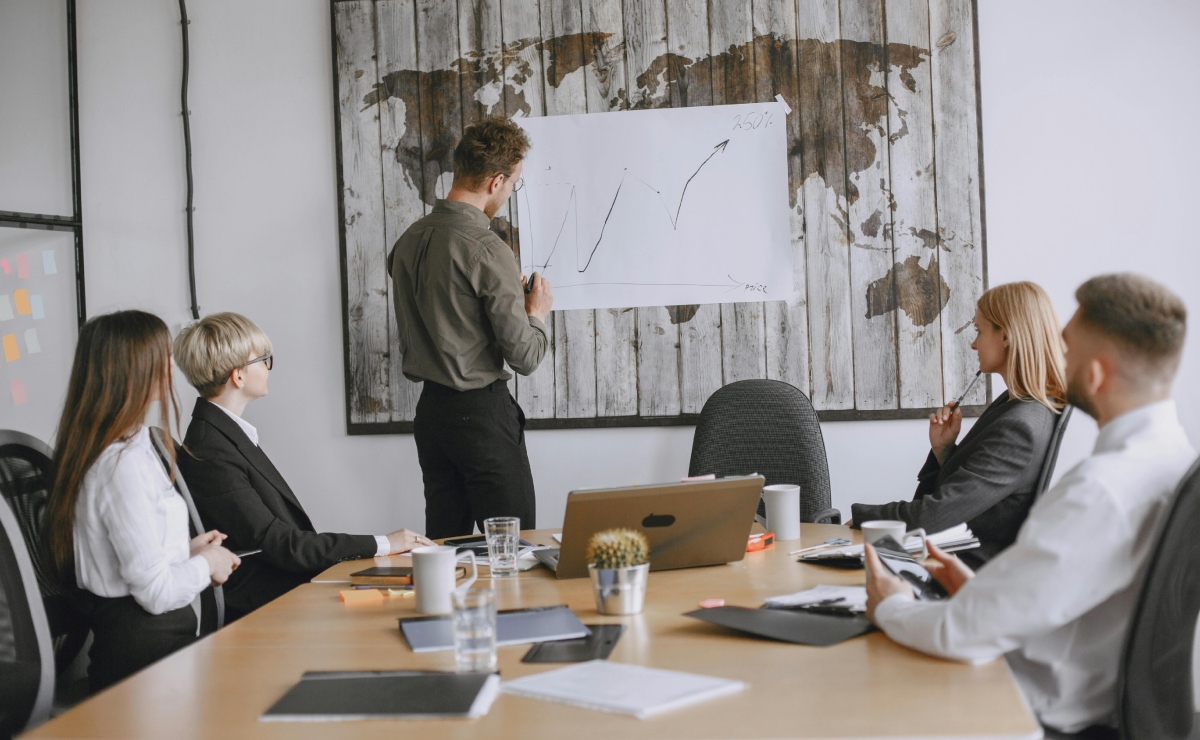 Liderazgo que conecta con las nuevas generaciones. Foto: Pexels