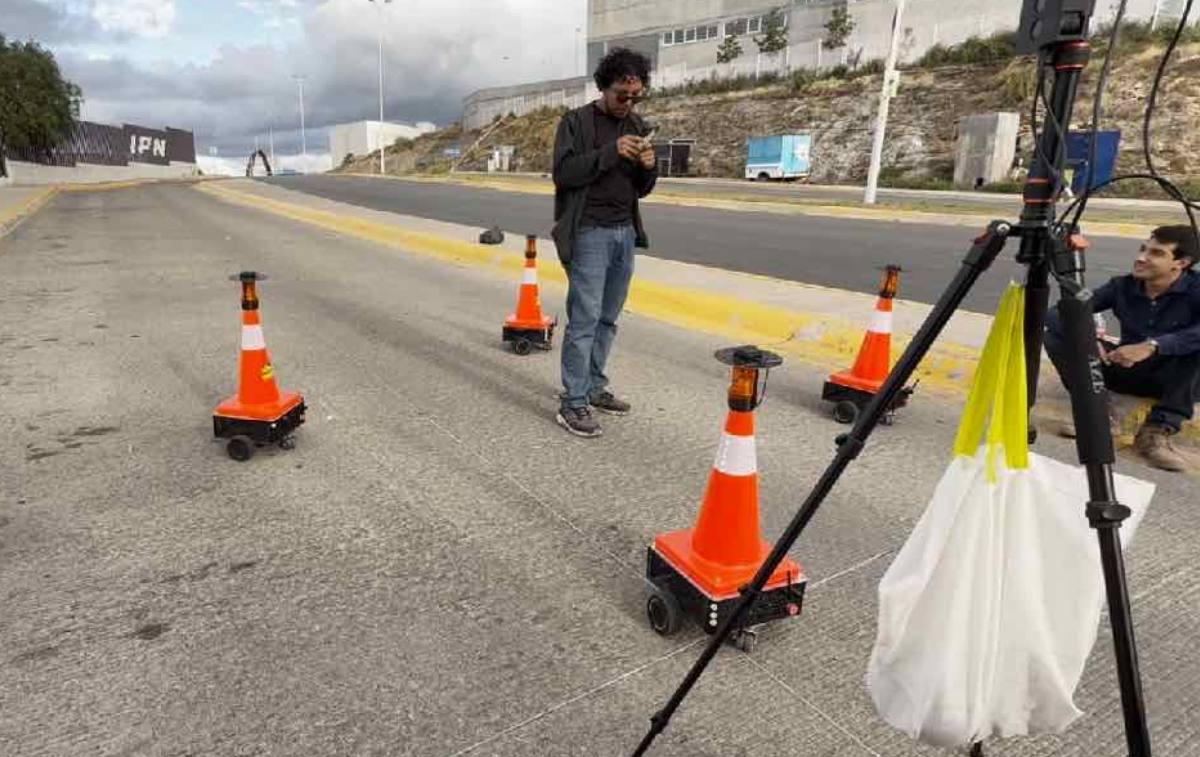 como-reducir-accidentes-viales-ipn-dice-que-con-conos-robotizados