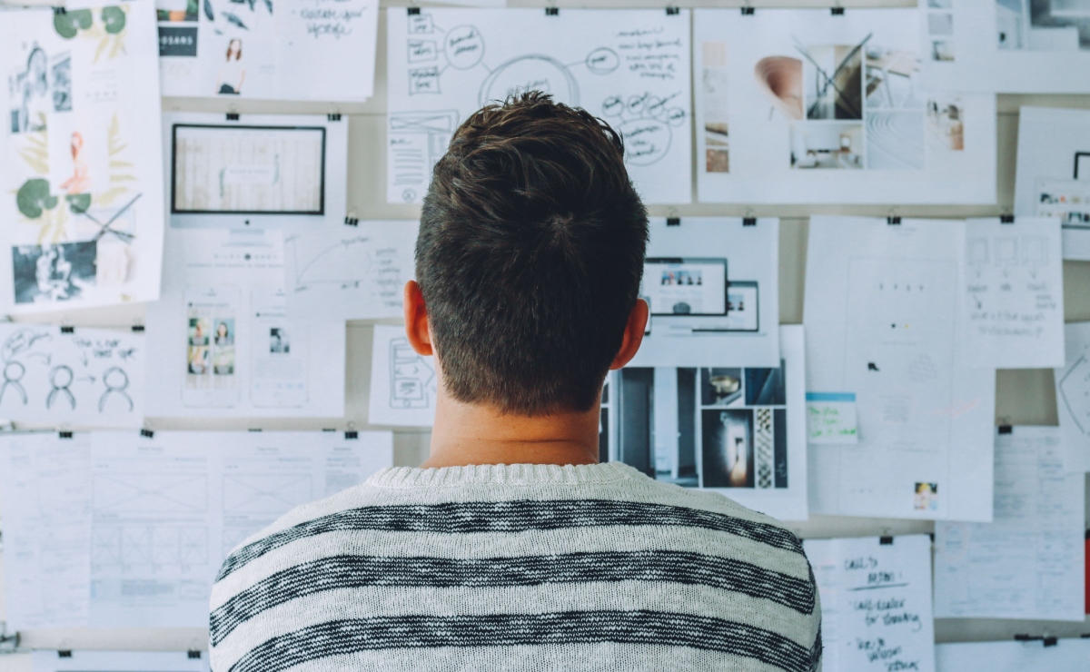 Experto destaca las habilidades que ayudarán a los universitarios a crear una empresa en la era de la inteligencia artificial. Foto: Pexels