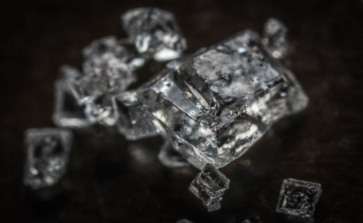 ¿Qué es el cristal y por qué puede ser dañino en jóvenes?