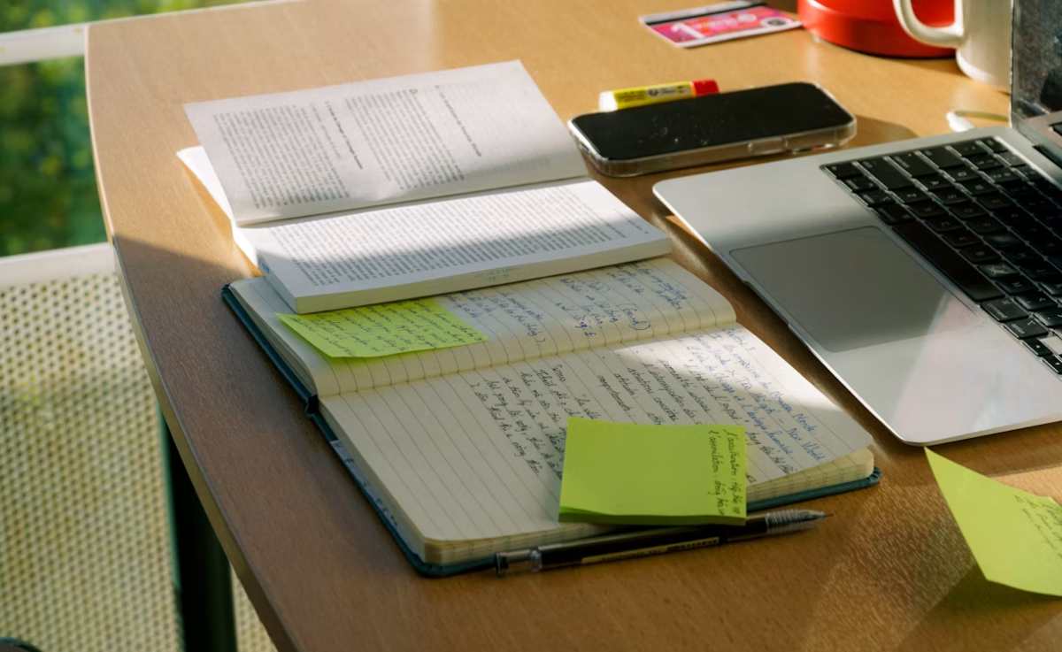 ¿Sigue importando la tesis? El requisito universitario que ya no convence a todos