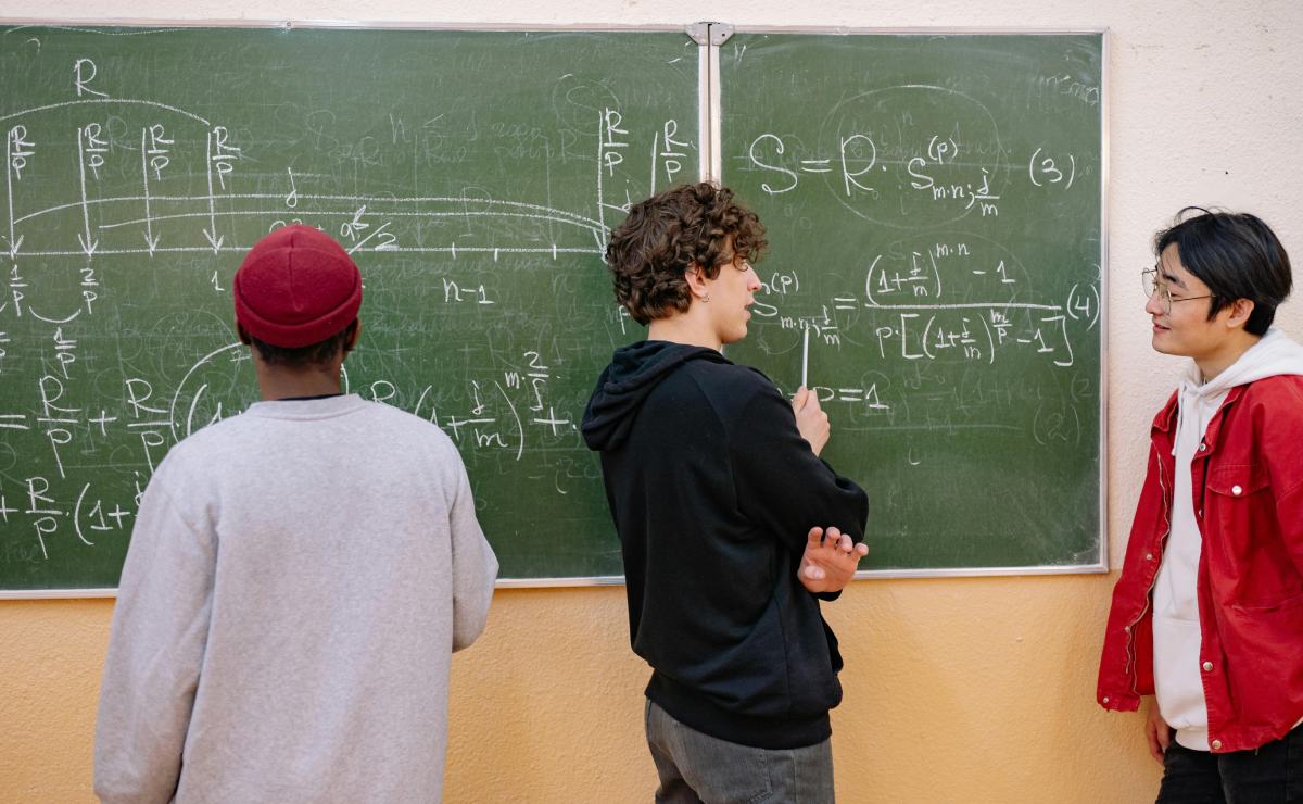 unam-abre-convocatoria-para-su-escuela-de-invierno-en-matematicas