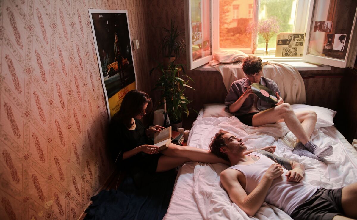 ⁠¿Vale la pena vivir con roomies? Lo que debes saber antes de independizarte