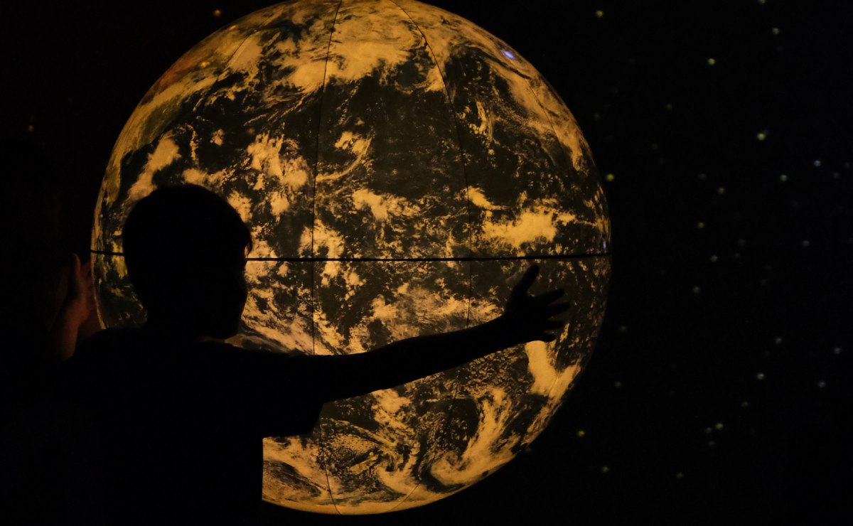 te-gusta-la-ciencia-postulate-a-esta-beca-de-universum