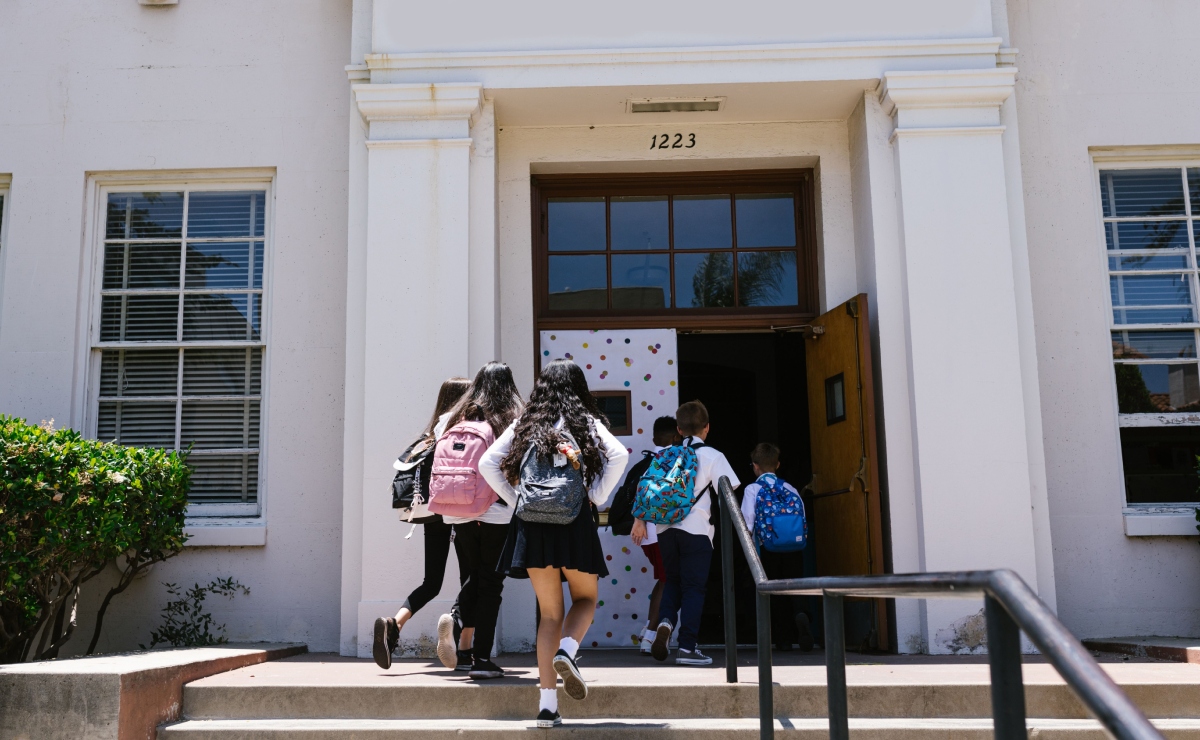 El regreso a clases también es una oportunidad para cambiar, explorar nuevas posibilidades y crecer a partir de lo aprendido. Foto: Pexels
