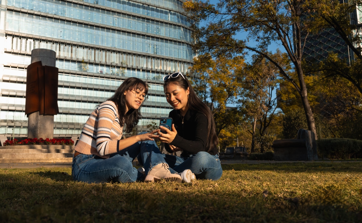La escuela enfrenta el reto de recuperar la atención en un mundo saturado de estímulos y formar estudiantes capaces de pensar. Foto: Pexels